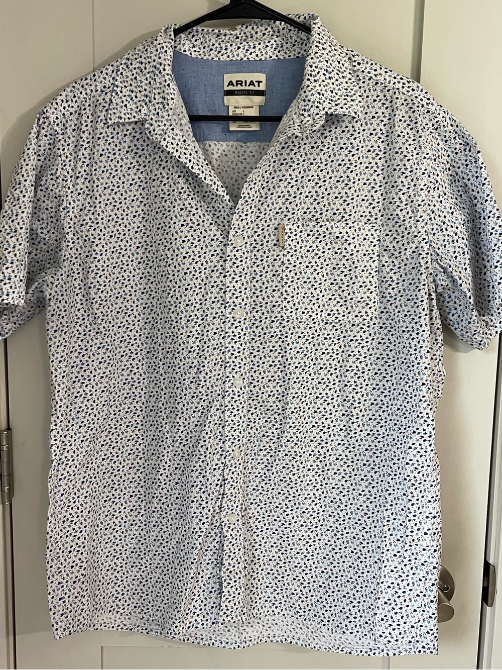 Ariat Men's Western Short Sleeve Button Down Shirt Size Large Printed